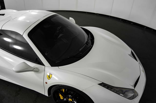 Used 2018 Ferrari 488 Spider RWD image 28