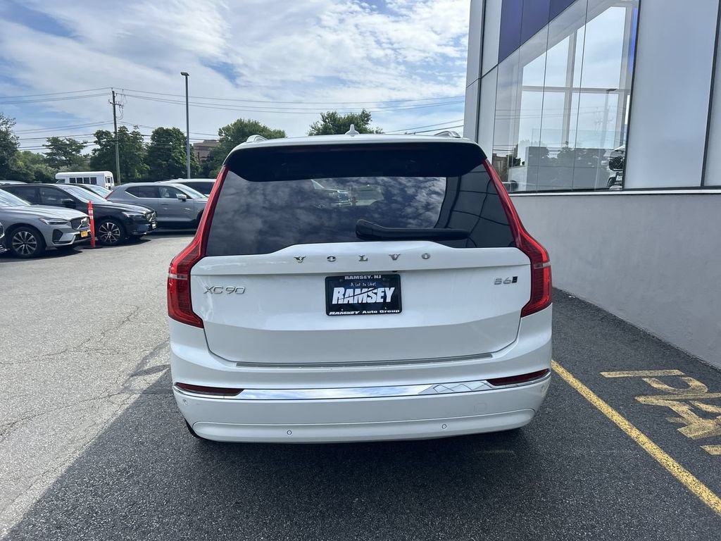 Certified 2023 Volvo XC90 B6 Ultimate w/ Protection Package Premier AWD/4WD image 7