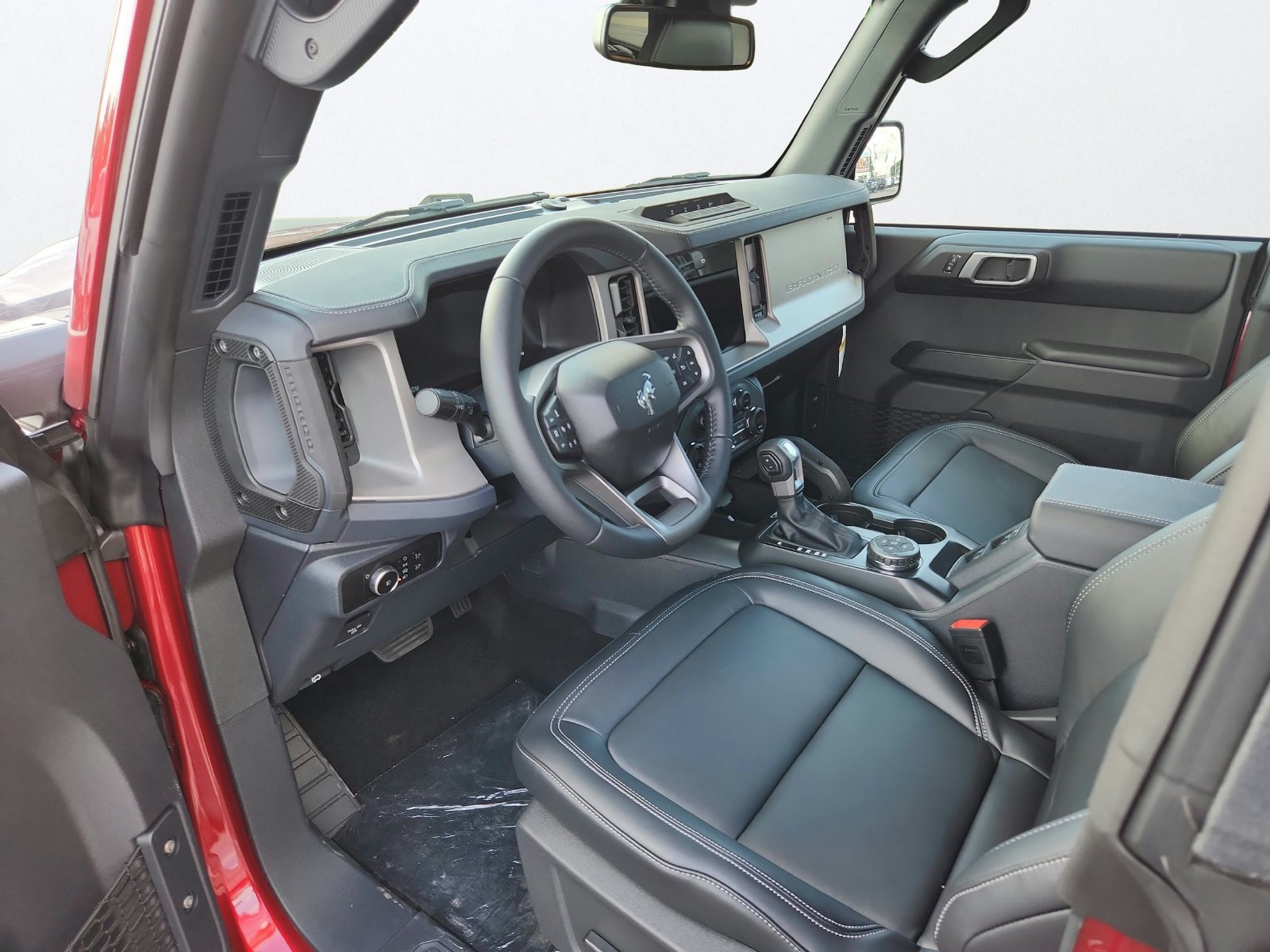 New 2026 Ford Bronco Outer Banks w/ Sasquatch Package AWD/4WD image 11