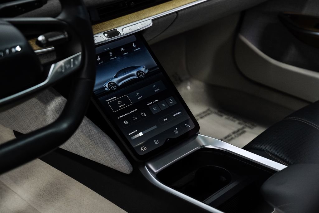 Used 2022 Lucid Air Grand Touring image 30
