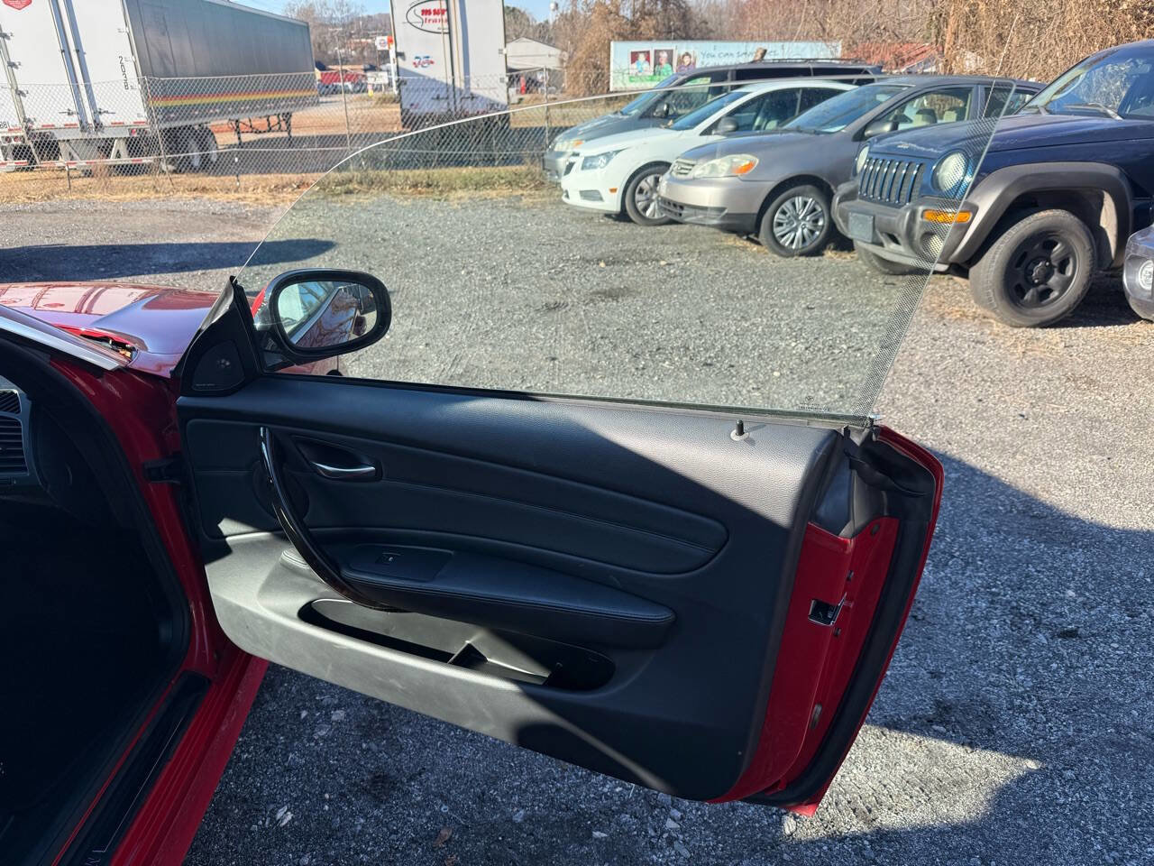 Used 2011 BMW 128i Convertible image 9