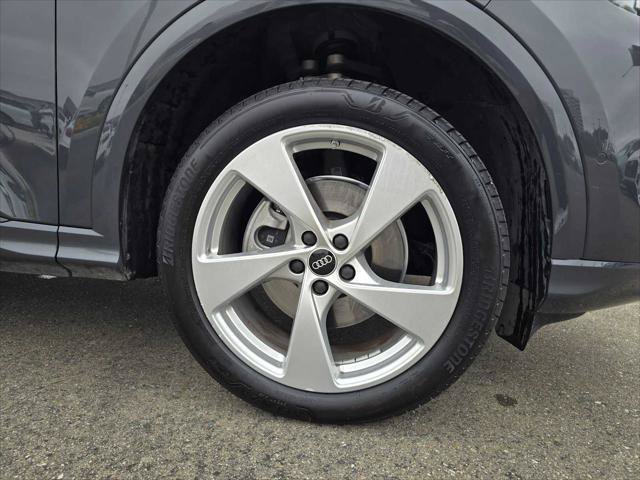 Certified 2025 Audi Q5 Premium Plus w/ Premium Plus AWD/4WD image 9