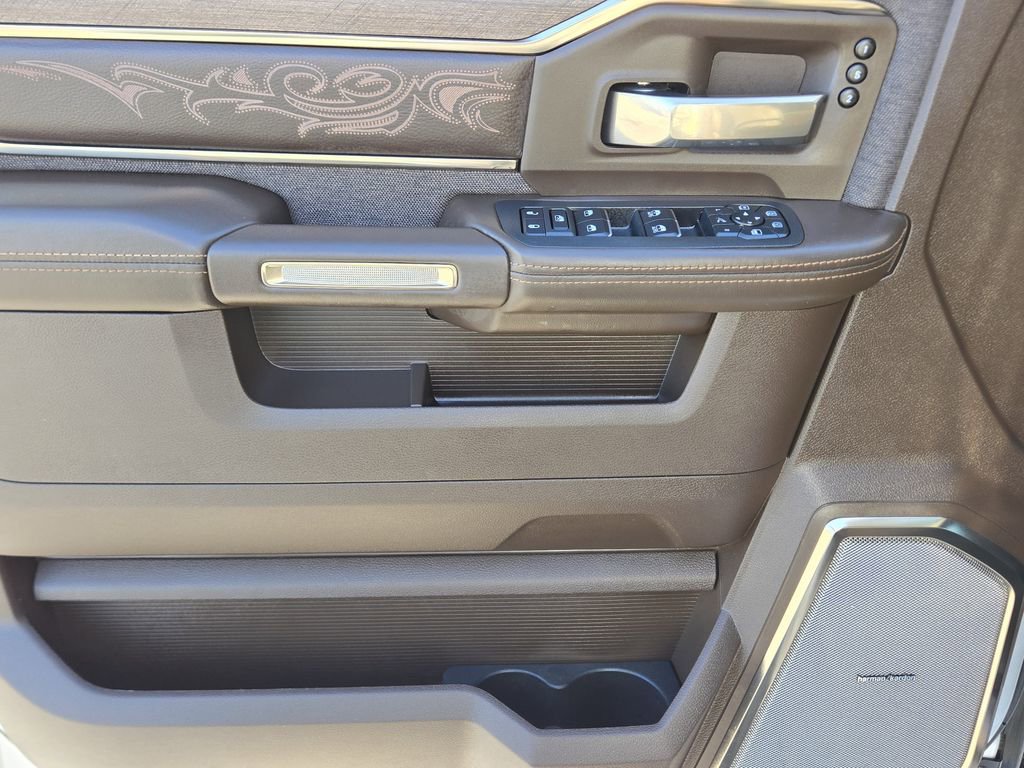 Used 2026 RAM 2500 Limited image 29