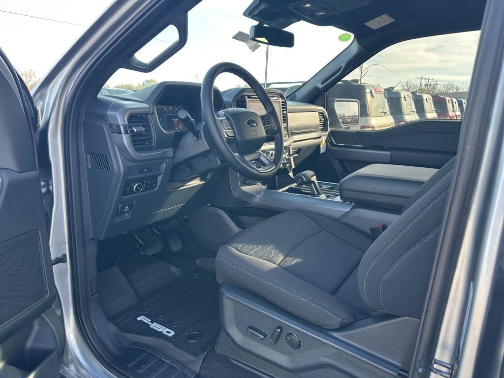 New 2025 Ford F150 XLT w/ Equipment Group 302A MID AWD/4WD image 10