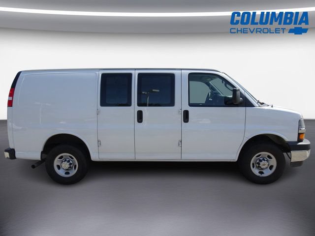 Used 2024 Chevrolet Express 2500 w/ Driver Convenience Package RWD image 2
