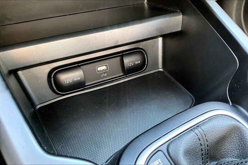 Used 2025 Kia Soul LX image 26
