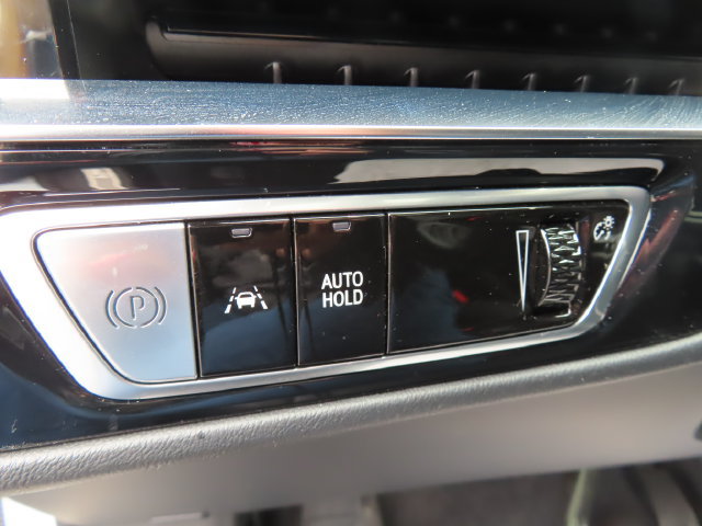 Certified 2024 Cadillac Lyriq Tech AWD/4WD image 39