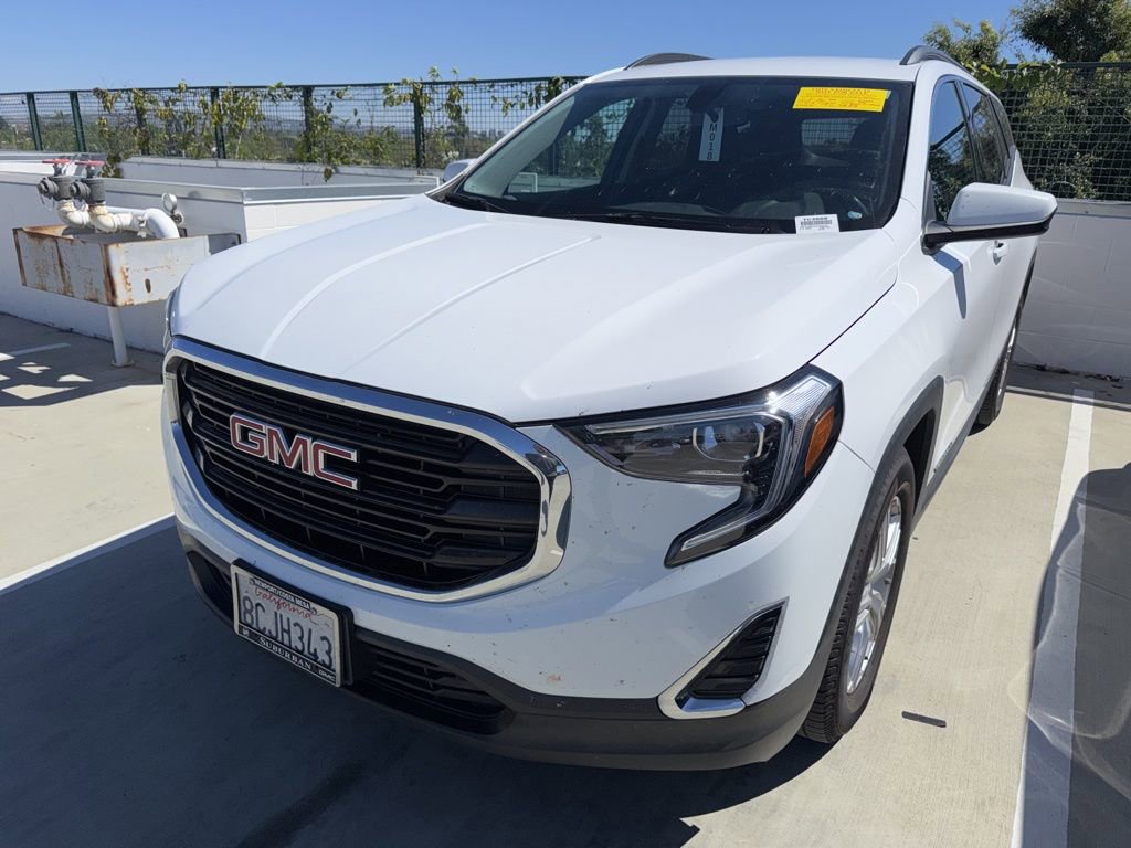 Used 2018 GMC Terrain SLE w/ Driver Convenience Package image 2