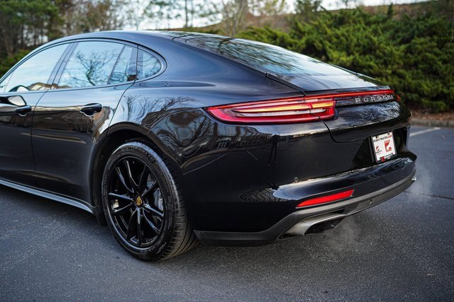 Used 2018 Porsche Panamera 4 image 7