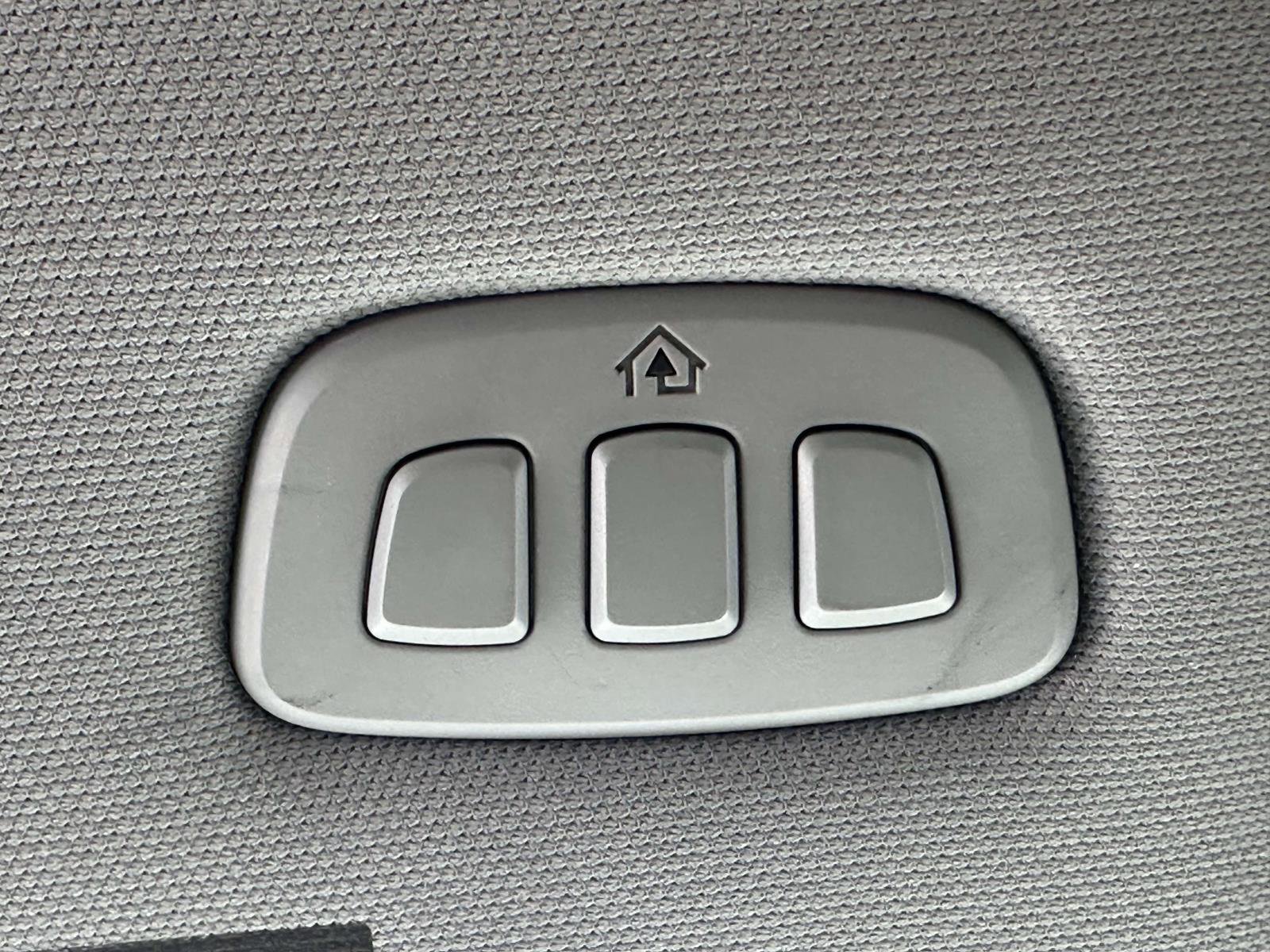 Used 2022 Lincoln Corsair Reserve w/ Equipment Group 201A image 34