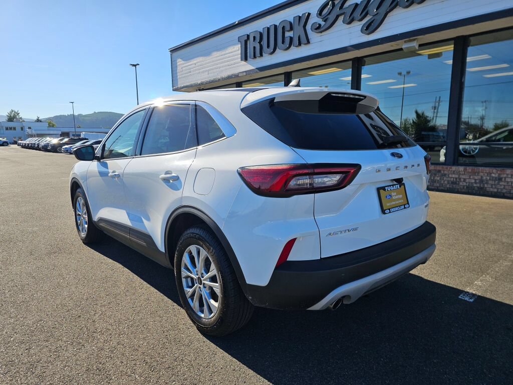 Used 2024 Ford Escape Active AWD/4WD image 10