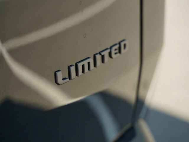 New 2026 Jeep Cherokee Limited AWD/4WD image 40