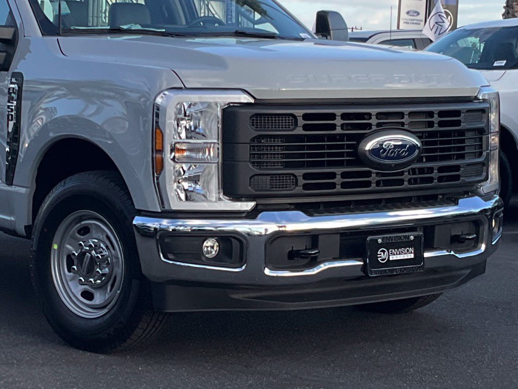 New 2026 Ford F250 XL w/ 360-Degree Camera Package RWD image 4