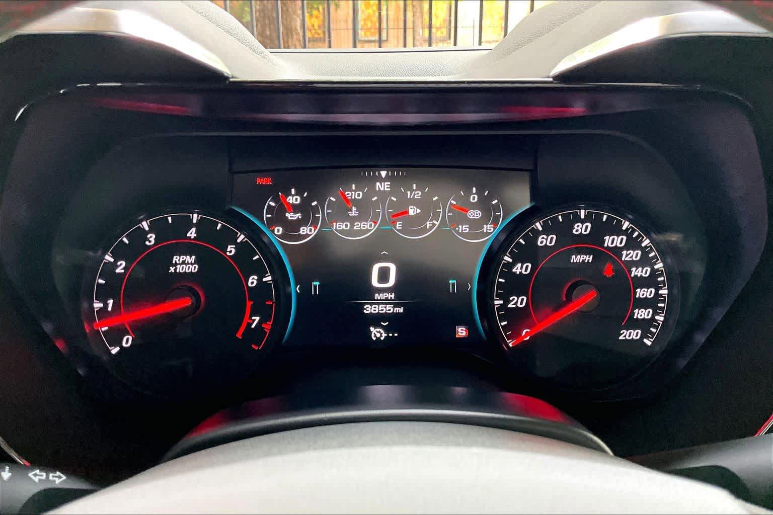 Used 2018 Chevrolet Camaro ZL1 RWD image 25