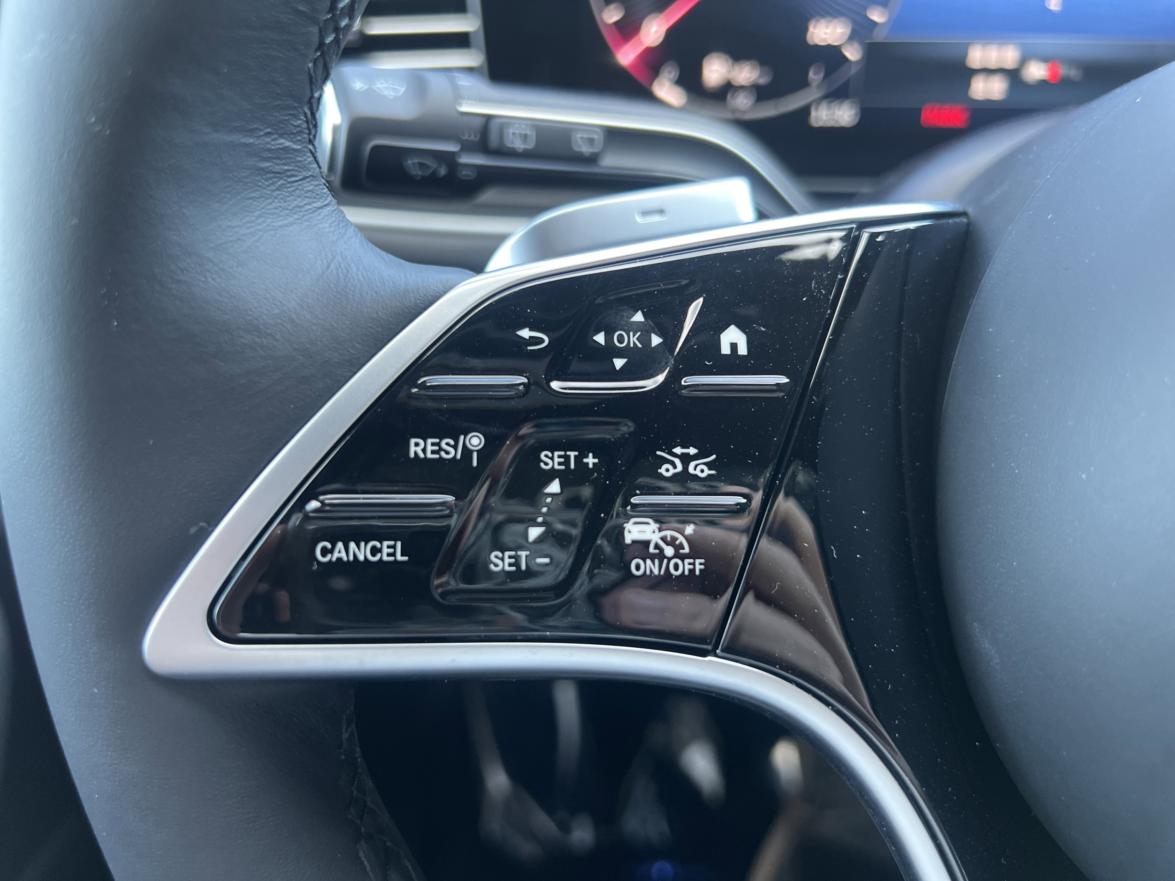 New 2026 Mercedes-Benz GLE 450 450 4MATIC image 16