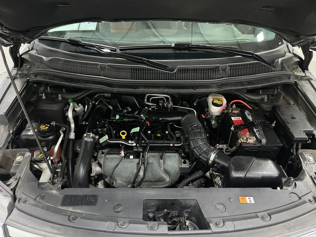 Used 2019 Ford Explorer XLT w/ Equipment Group 202A image 27