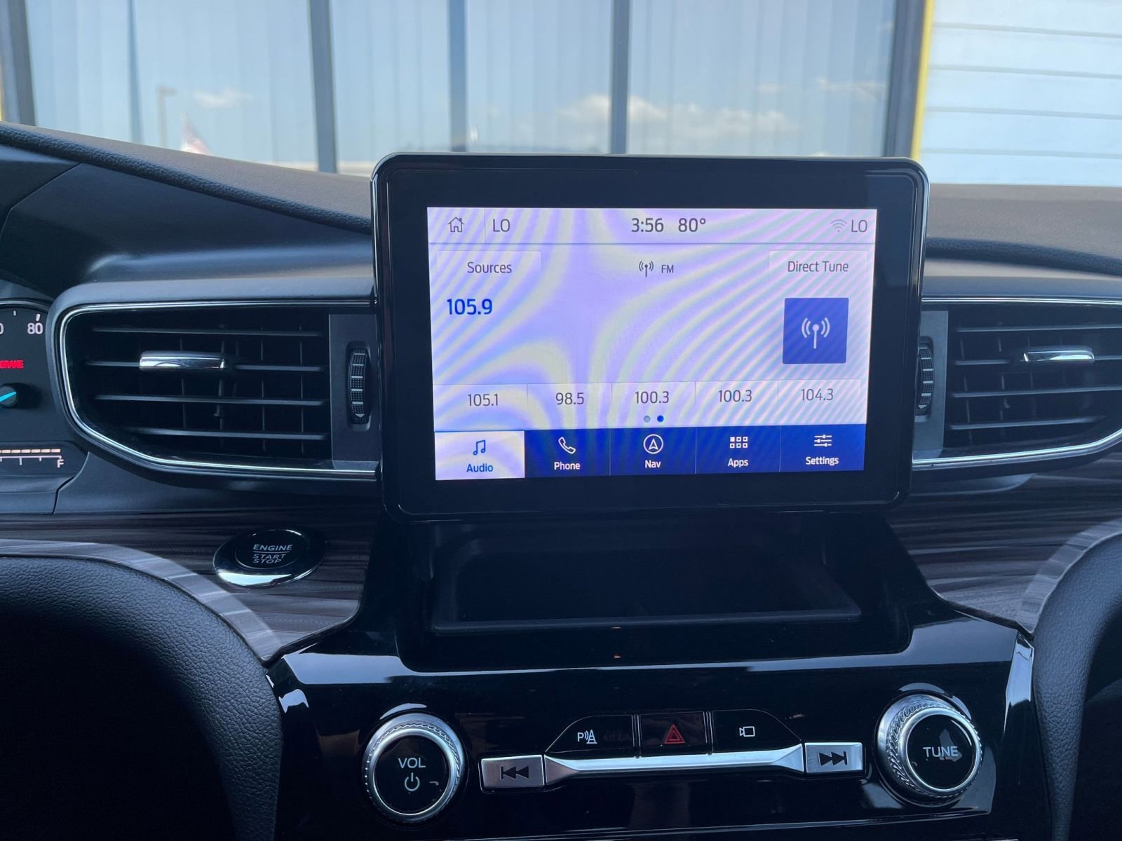 Used 2023 Ford Explorer Limited image 21