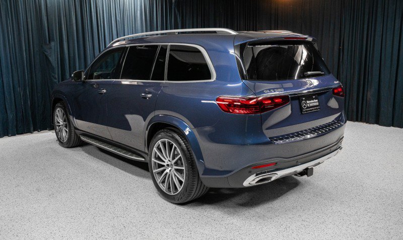 New 2026 Mercedes-Benz GLS 580 4MATIC image 10