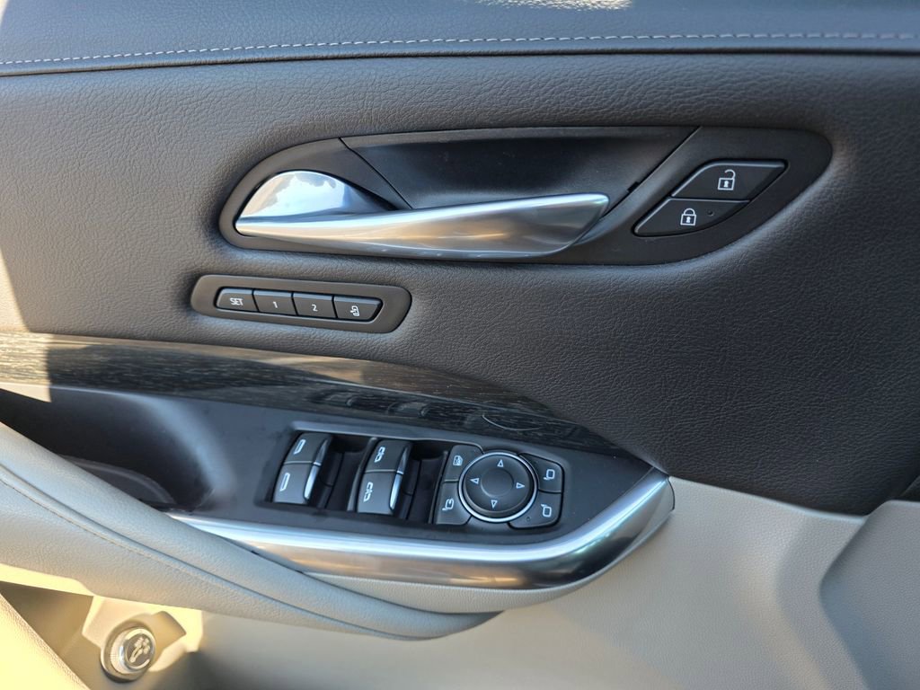 Used 2021 Cadillac XT4 Premium Luxury image 12