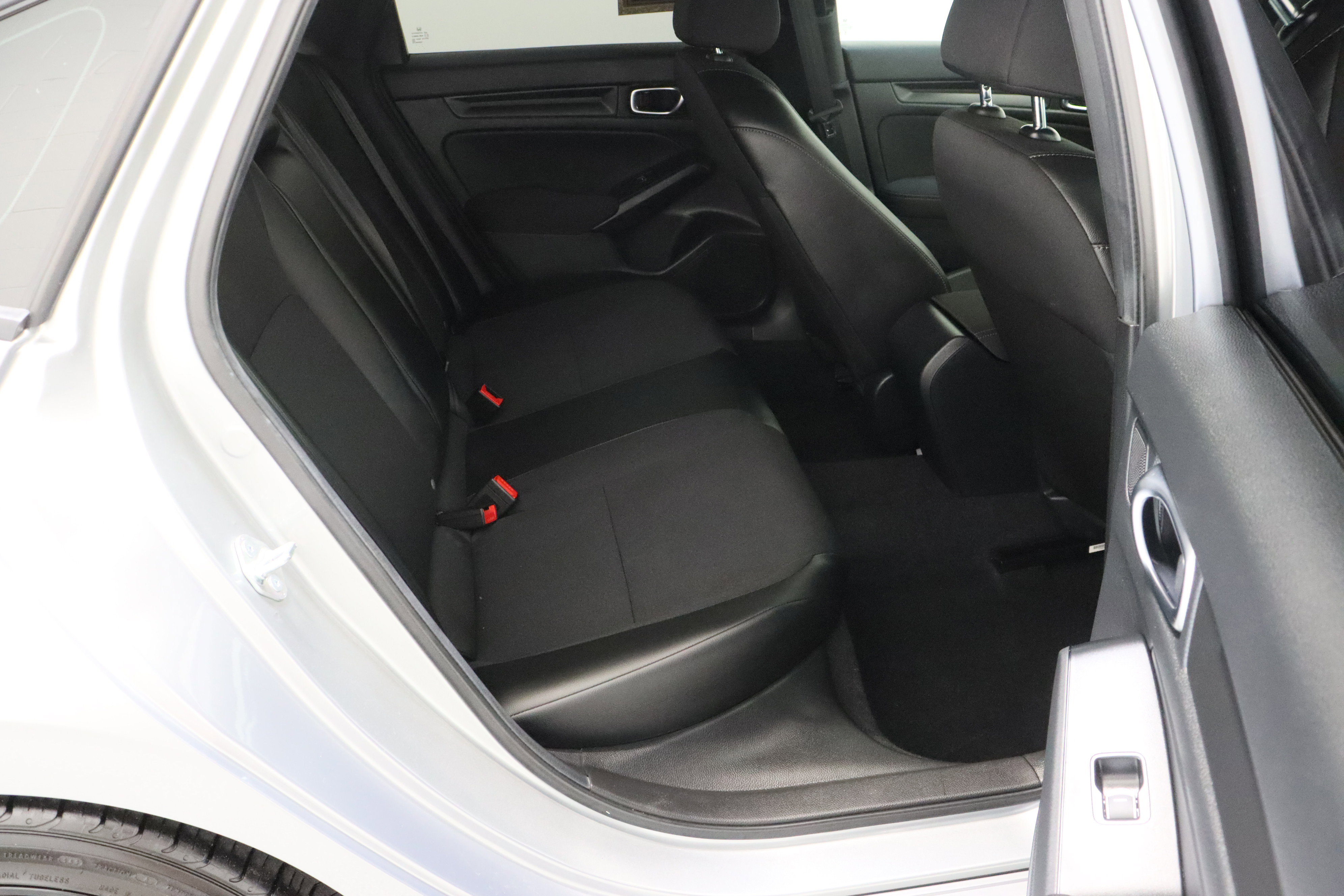Used 2025 Honda Civic Sport image 32