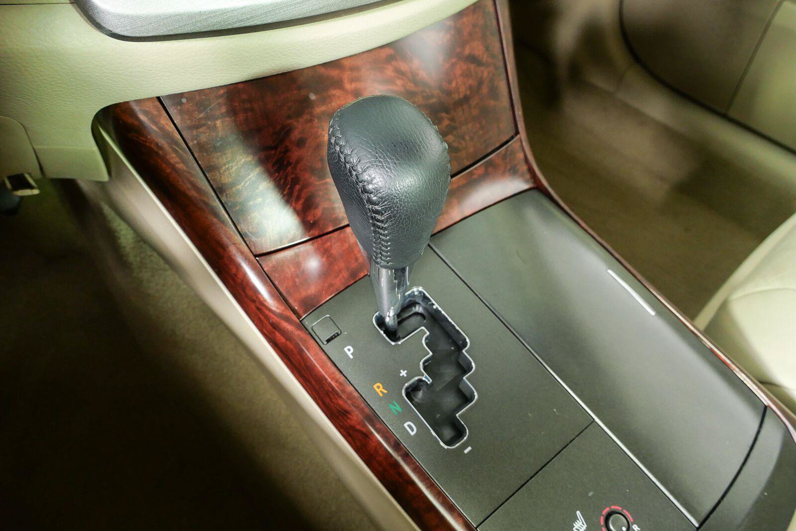 Used 2011 Toyota Avalon FWD image 15