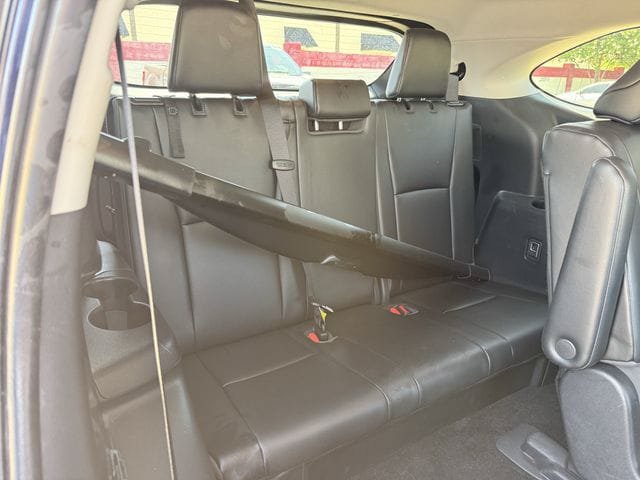Used 2023 Toyota Highlander XLE FWD image 36