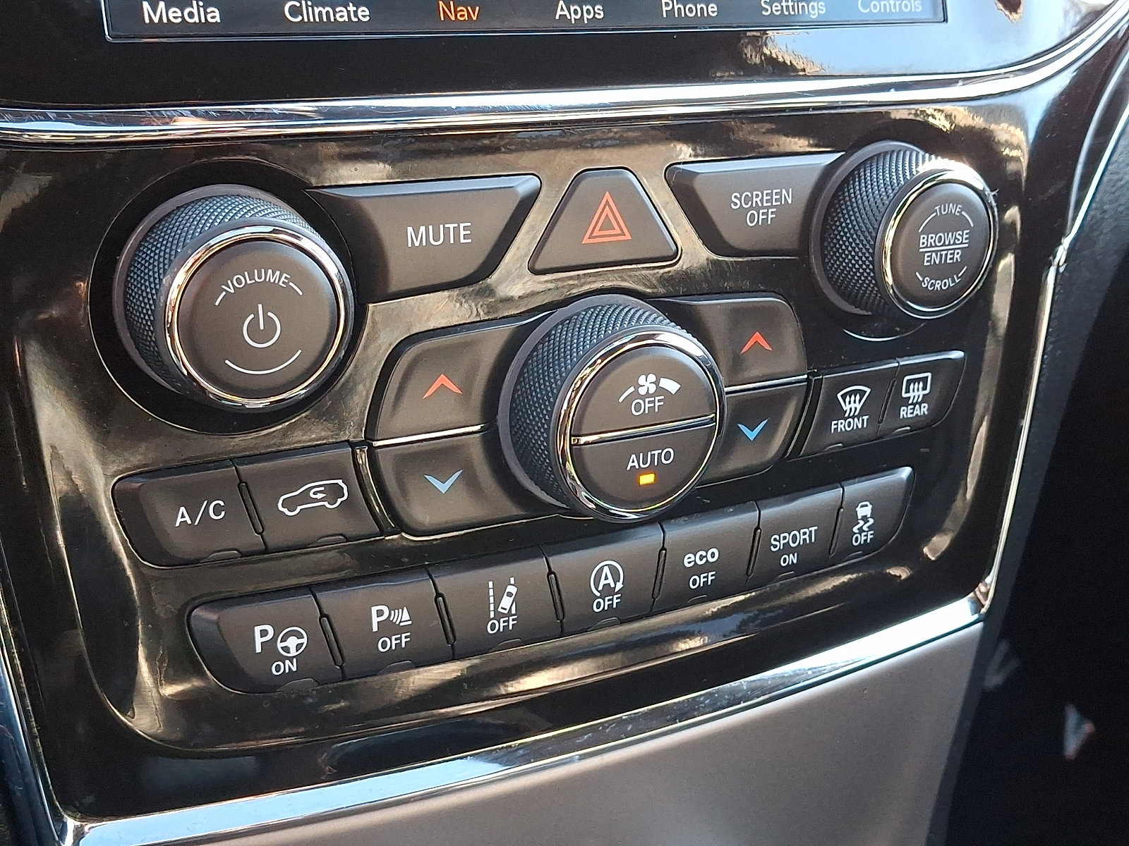 Used 2021 Jeep Grand Cherokee Limited w/ Quick Order Package 28K 80th image 17