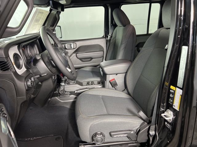 New 2025 Jeep Gladiator Sport AWD/4WD image 9