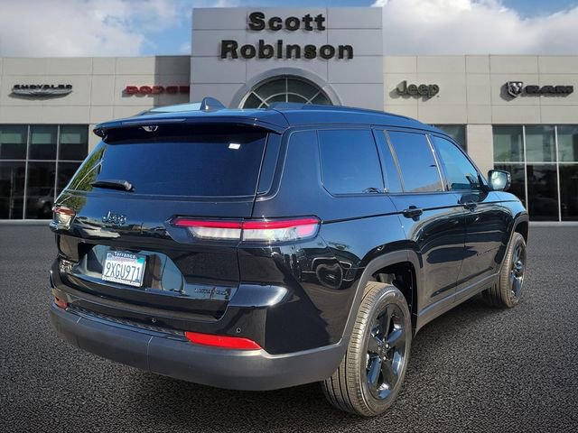 Certified 2025 Jeep Grand Cherokee L Limited w/ Luxury Tech Group II image 4