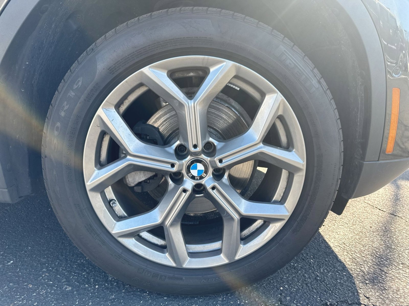 Certified 2024 BMW X3 xDrive30i w/ Premium Package image 2