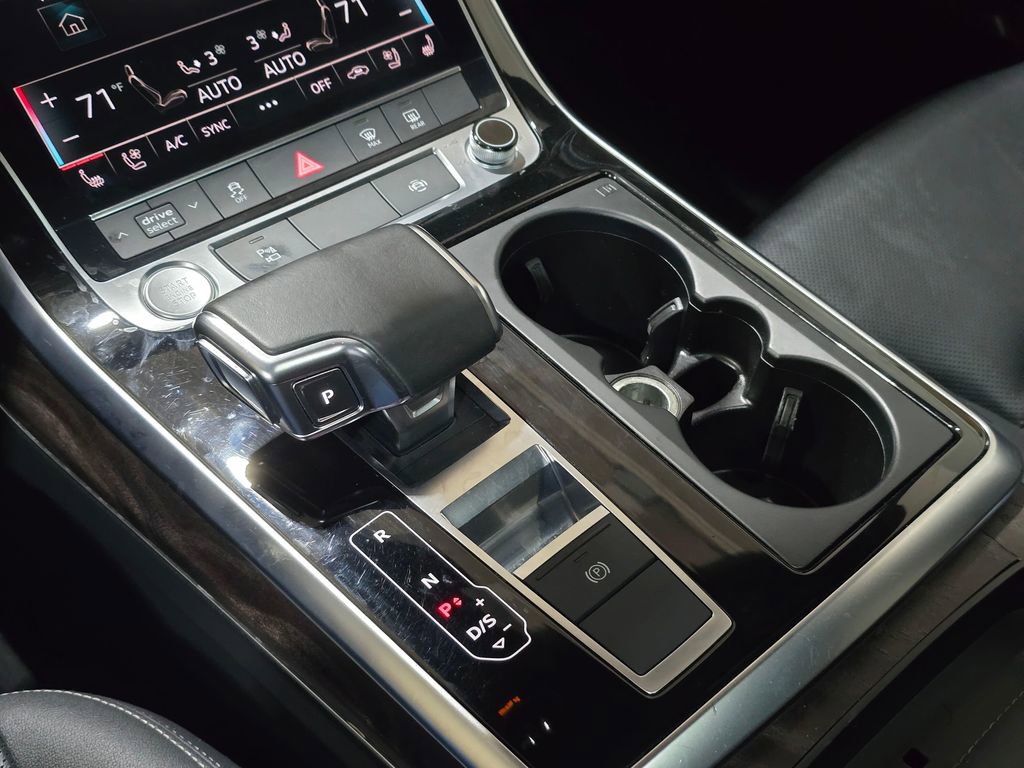Used 2020 Audi Q8 Premium Plus w/ Premium Plus Package image 16