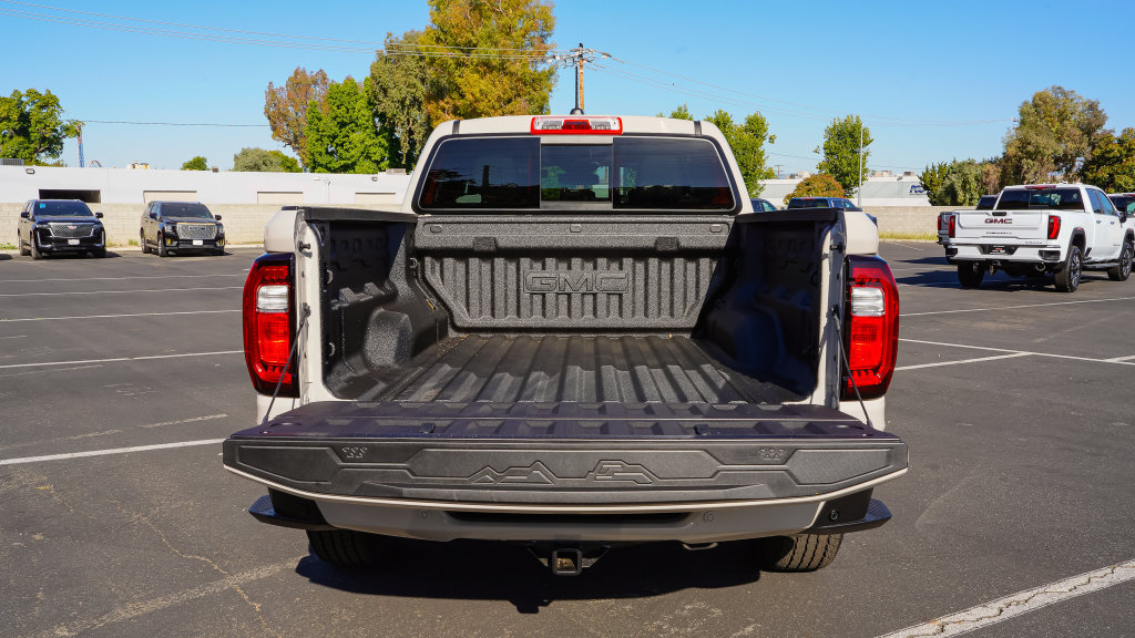 New 2026 GMC Canyon Elevation w/ Convenience Package AWD/4WD image 9