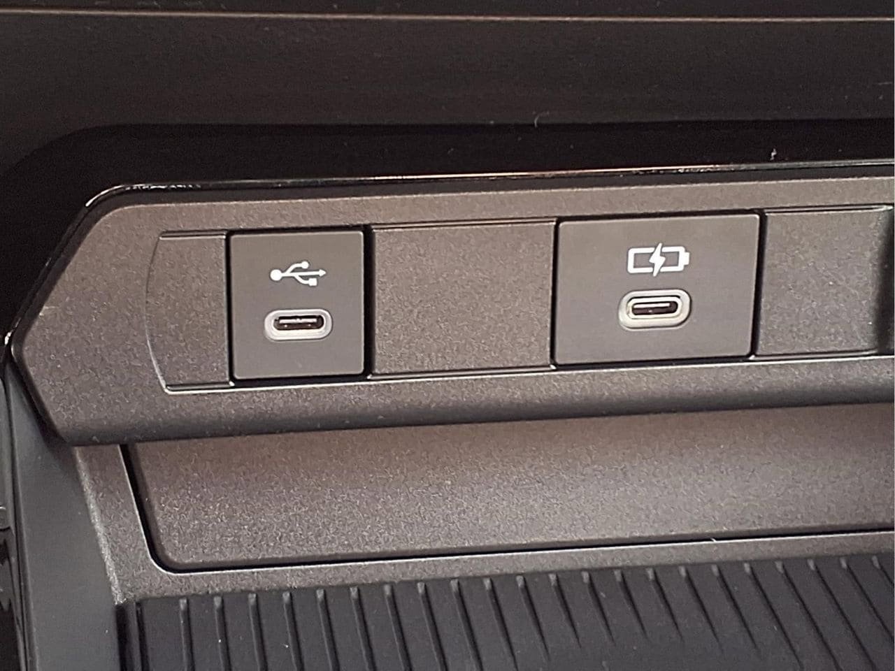 New 2026 Toyota Prius Limited FWD image 16