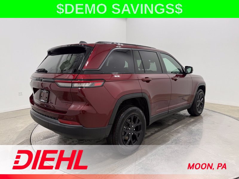 New 2026 Jeep Grand Cherokee Altitude AWD/4WD image 7