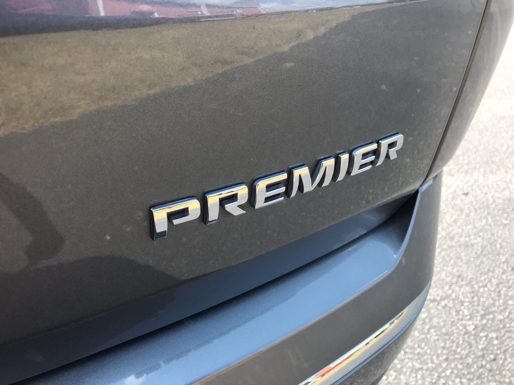 Used 2020 Chevrolet Traverse Premier AWD/4WD image 34