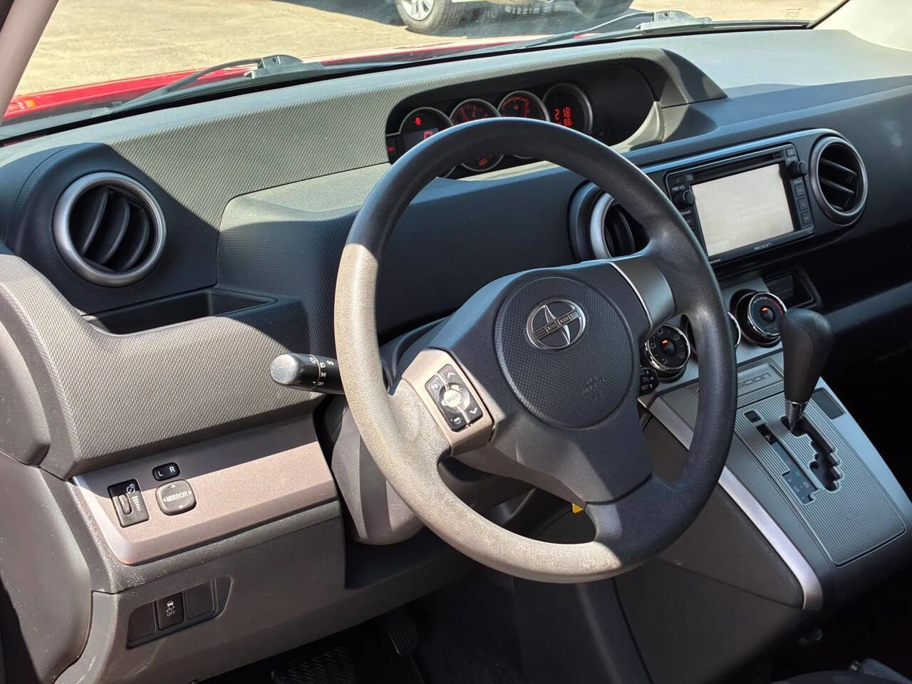 Used 2013 Scion xB FWD image 16
