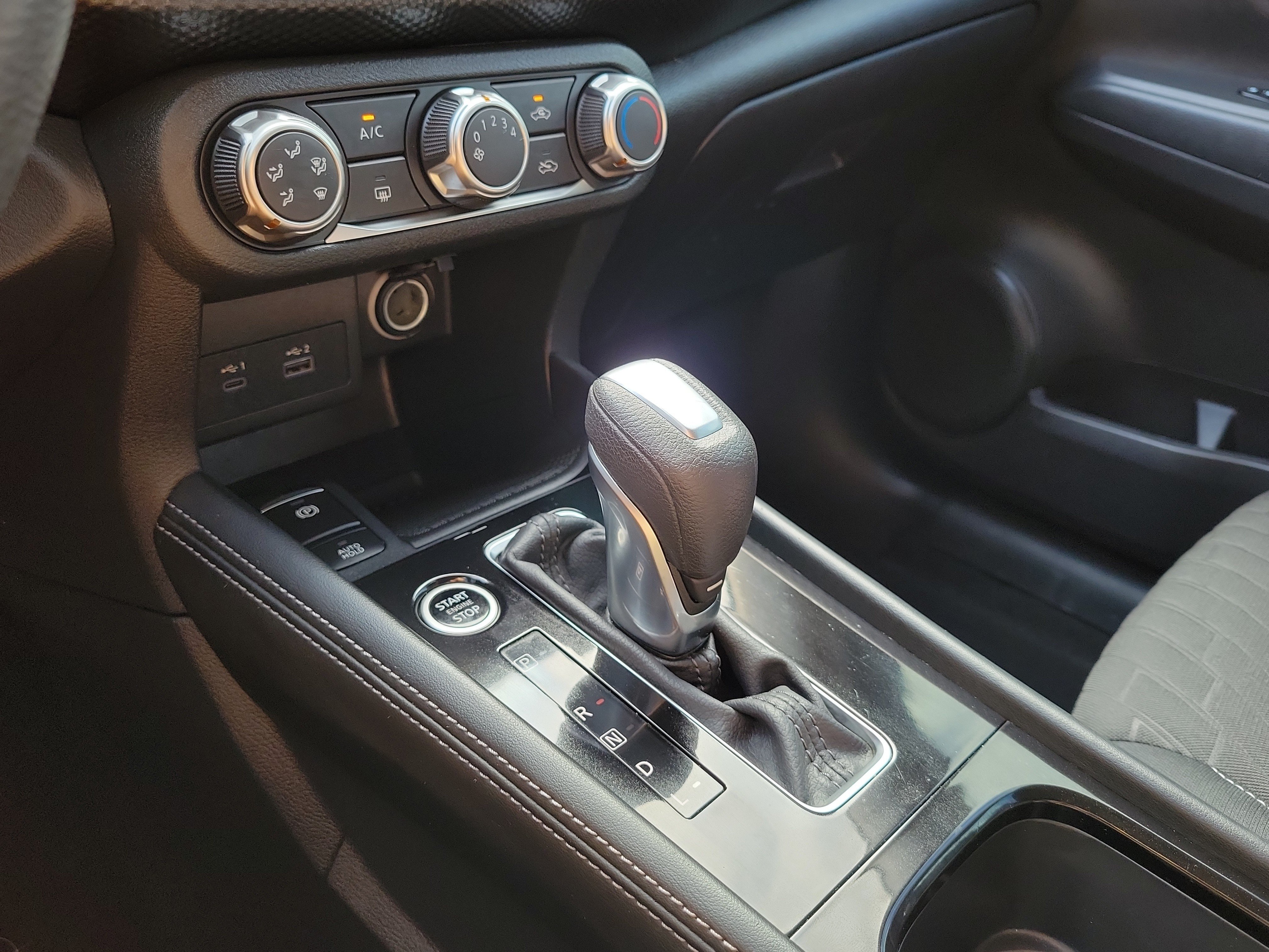 Certified 2023 Nissan Kicks SV FWD image 27