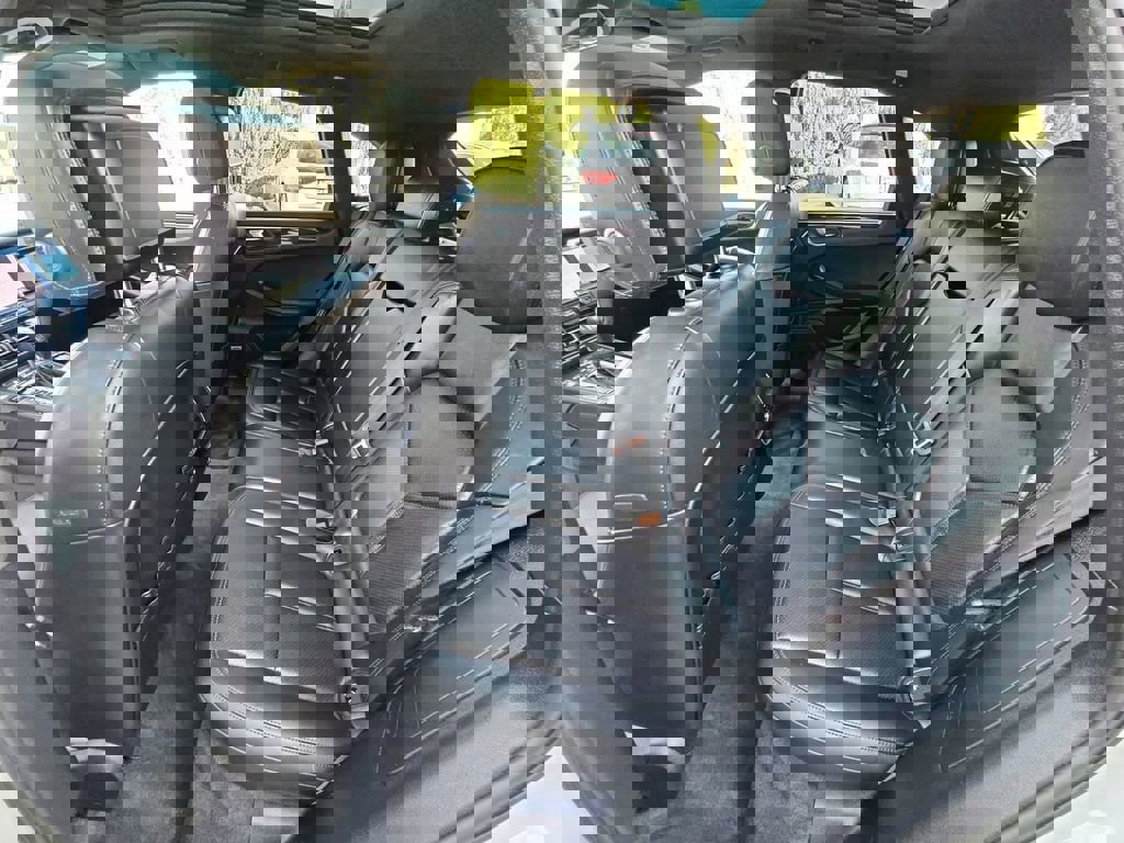 Used 2021 Porsche Macan S image 18