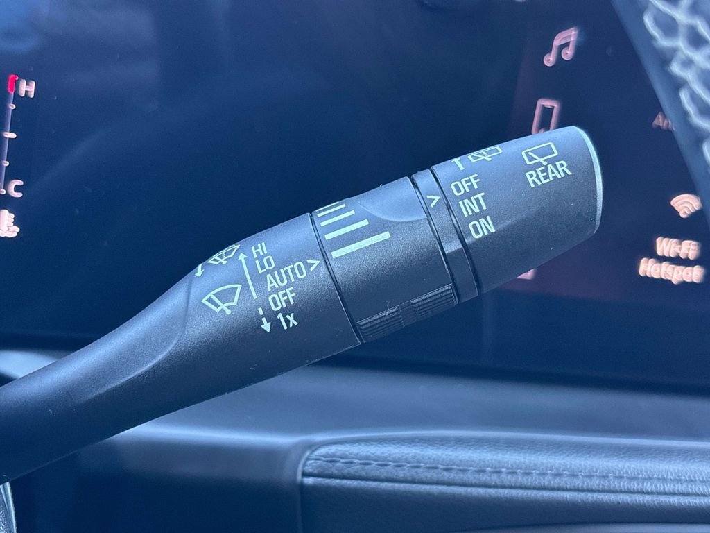 Used 2024 Buick Encore GX Avenir w/ Avenir Convenience Package image 31