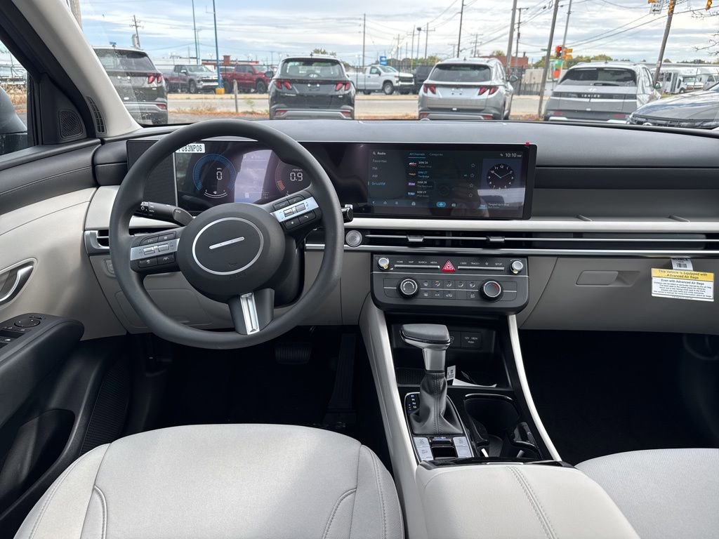 New 2026 Hyundai Tucson SE image 17