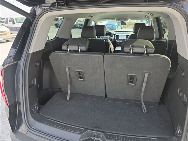 Used 2023 GMC Acadia SLT w/ Technology Package image 25