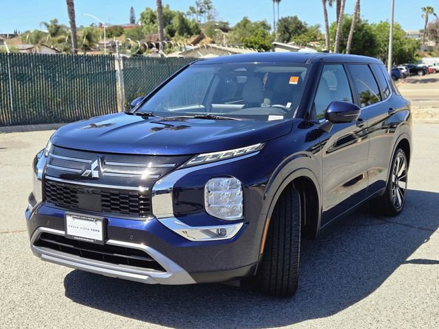 Used 2025 Mitsubishi Outlander SE FWD image 13