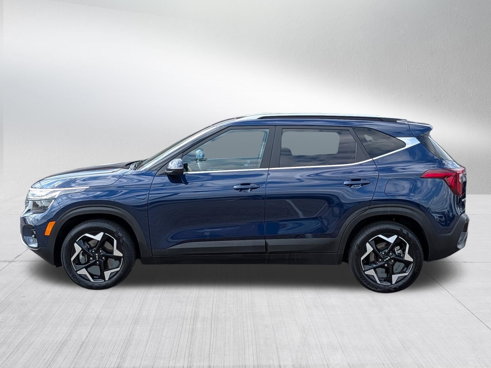 Certified 2024 Kia Seltos EX AWD/4WD image 4