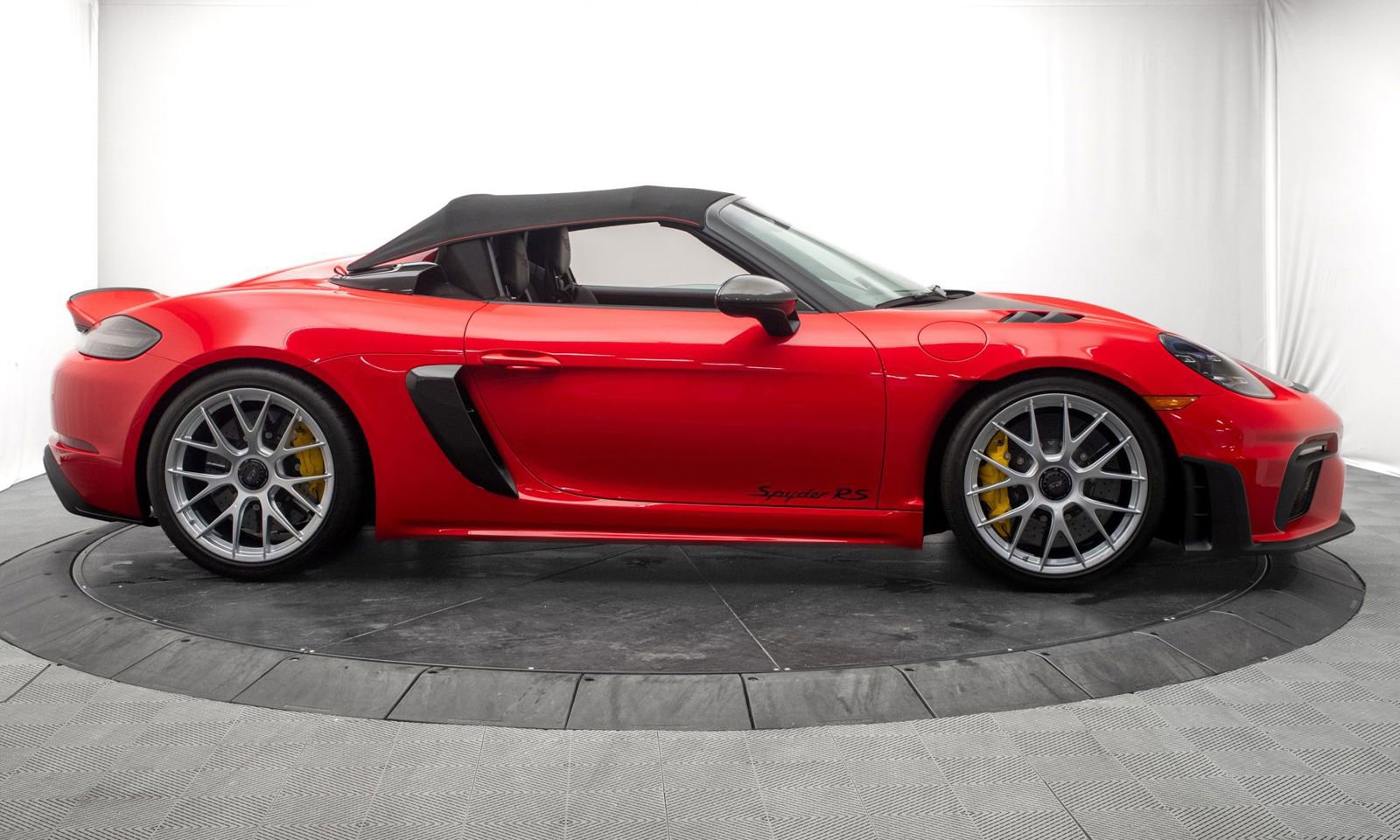 Used 2025 Porsche 718 Boxster Spyder RS image 11
