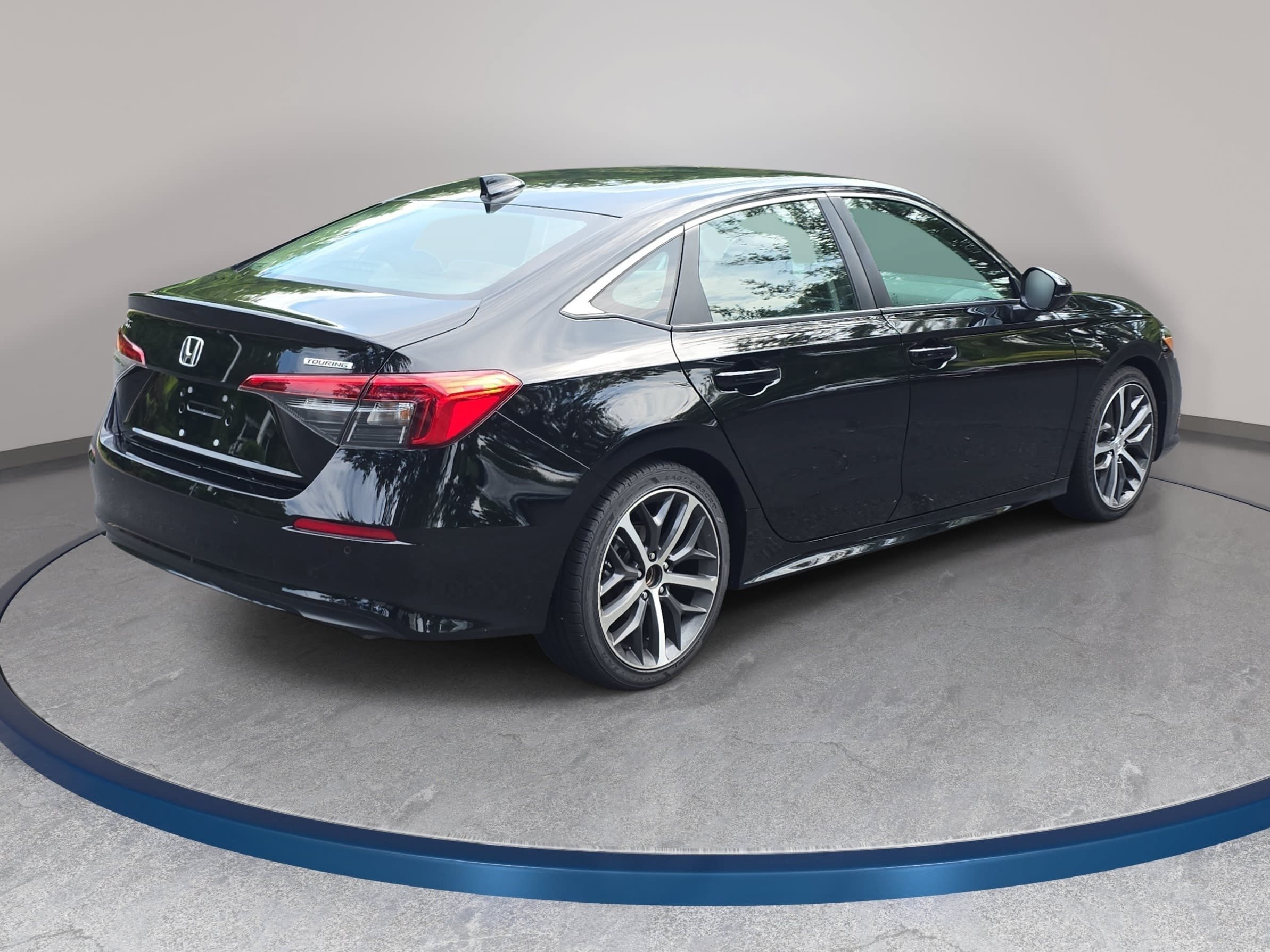 Used 2023 Honda Civic Touring image 5