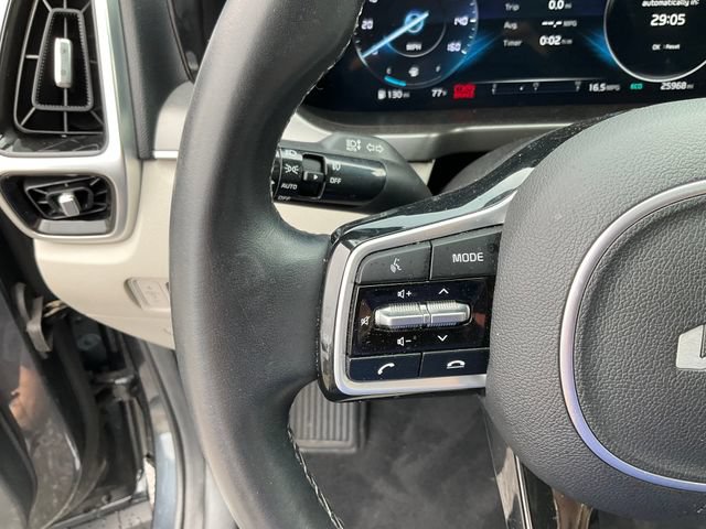 Used 2023 Kia Sorento SX AWD/4WD image 12