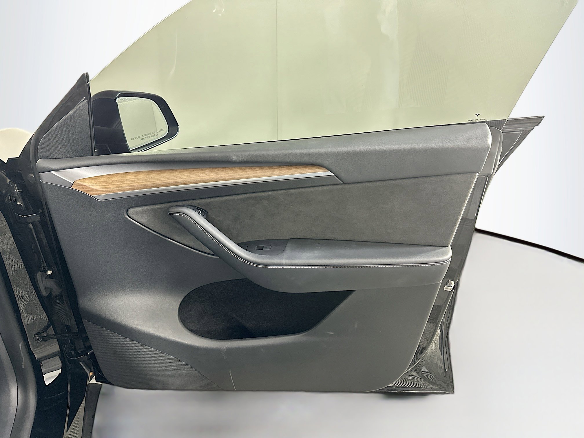 Used 2023 Tesla Model Y Performance image 31