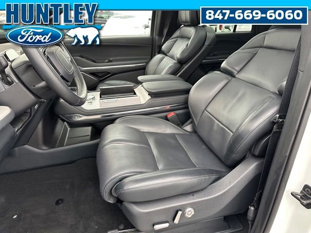 Used 2025 Lincoln Navigator L Reserve w/ Jet Appearance Package image 24