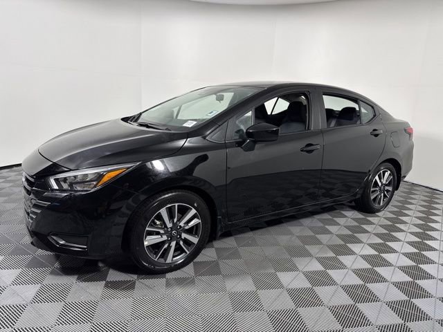 Used 2025 Nissan Versa SV w/ Trunk Package image 2