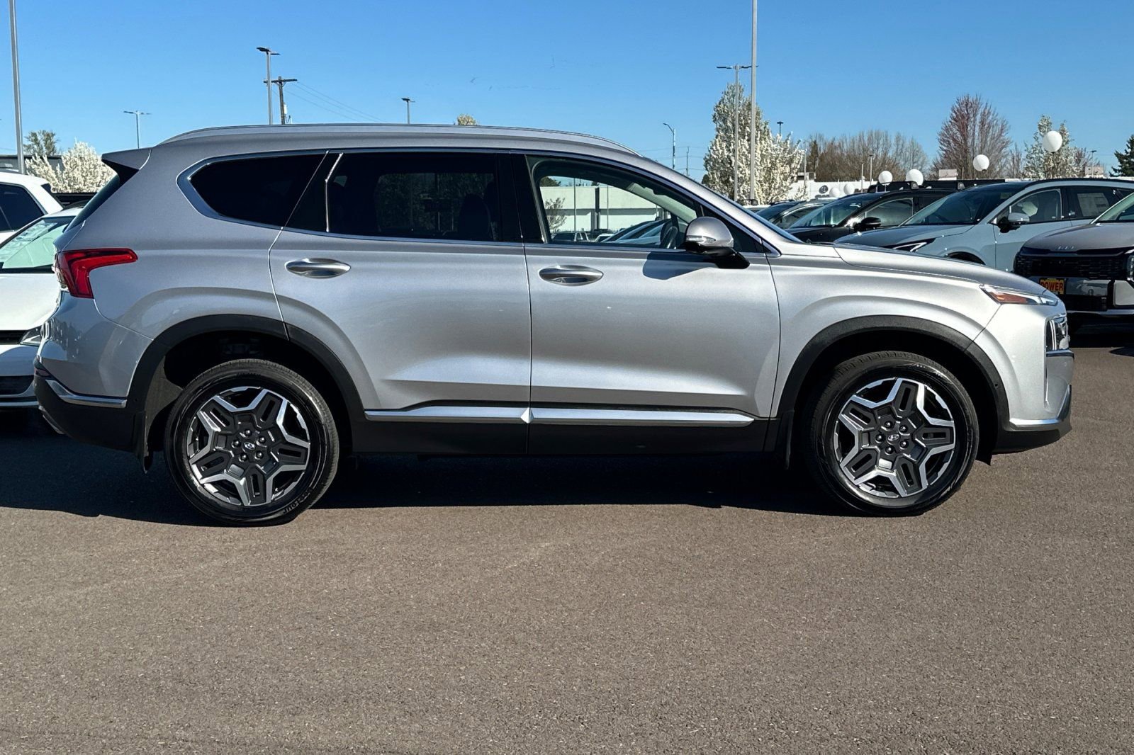 Used 2021 Hyundai Santa Fe Limited w/ Cargo Package image 3